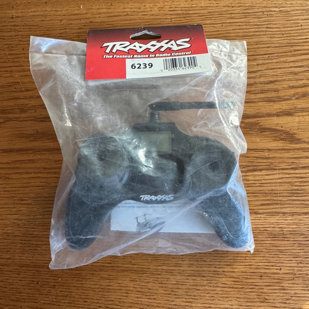 Traxxas 6239 Transmitter 2.4GHz‎ 4 Channel Radio Control for RC